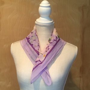 DONATING SOON! Vintage Totes Scarf